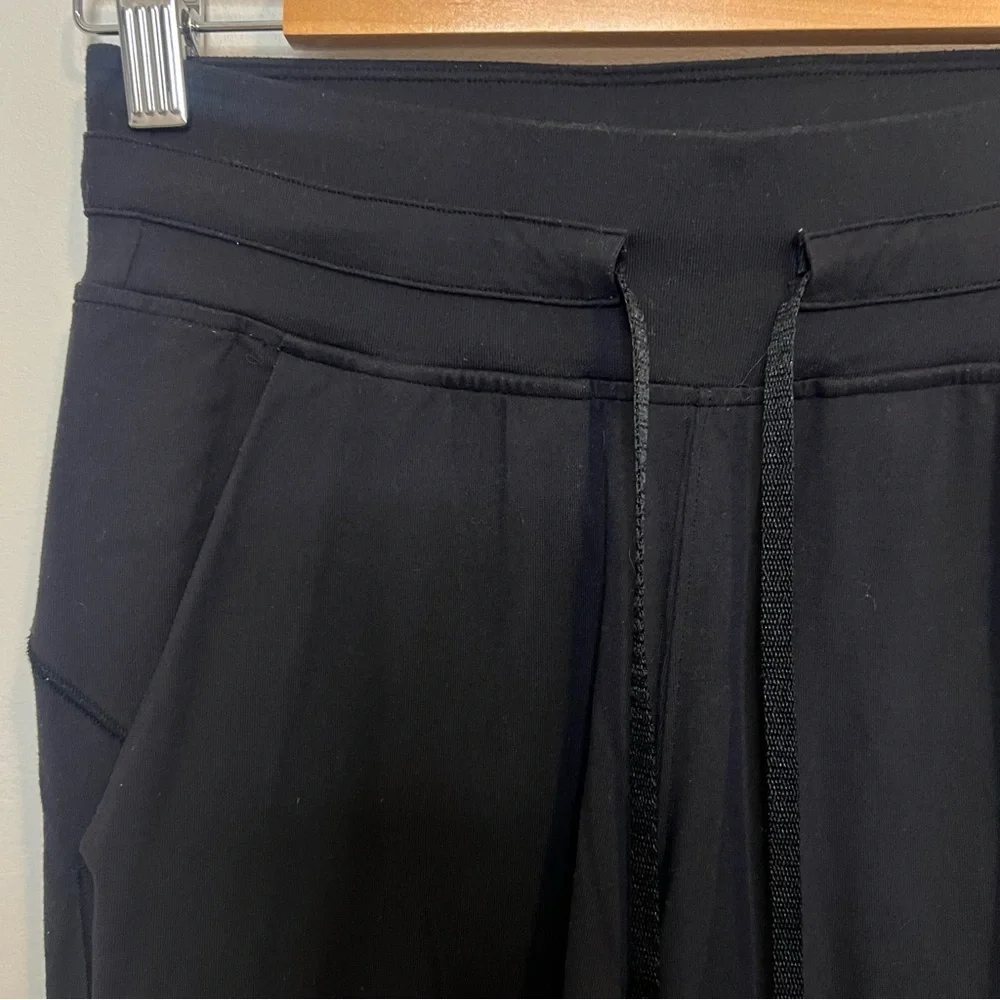 lululemon athletica Women’s Black Joggers Loungewear Yoga Gym Workout Fitness